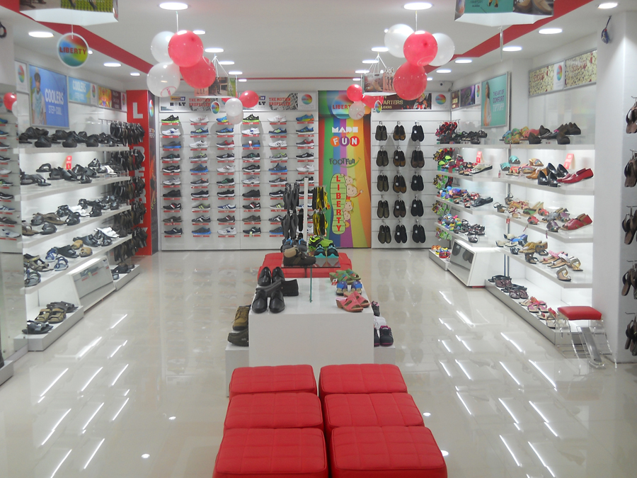 Liberty footwear recently launched an exclusive showroom in Vaishali Nagar, Jaipur, Rajasthan launching its spanking new alluring Footwear and accessory collection!!